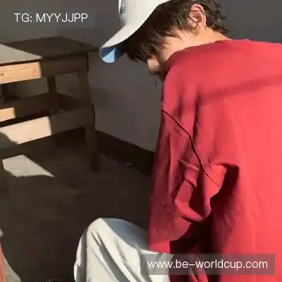 邹朵千